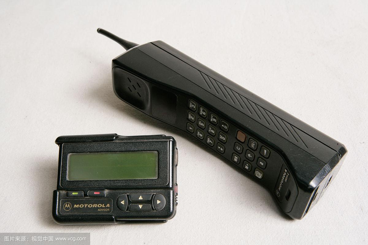 靜物中的記憶 老式手機(jī)與尋呼機(jī)的通訊時(shí)光